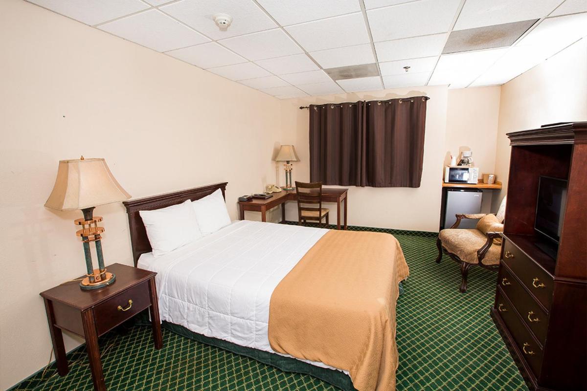 Village Inn & Suites Marysville