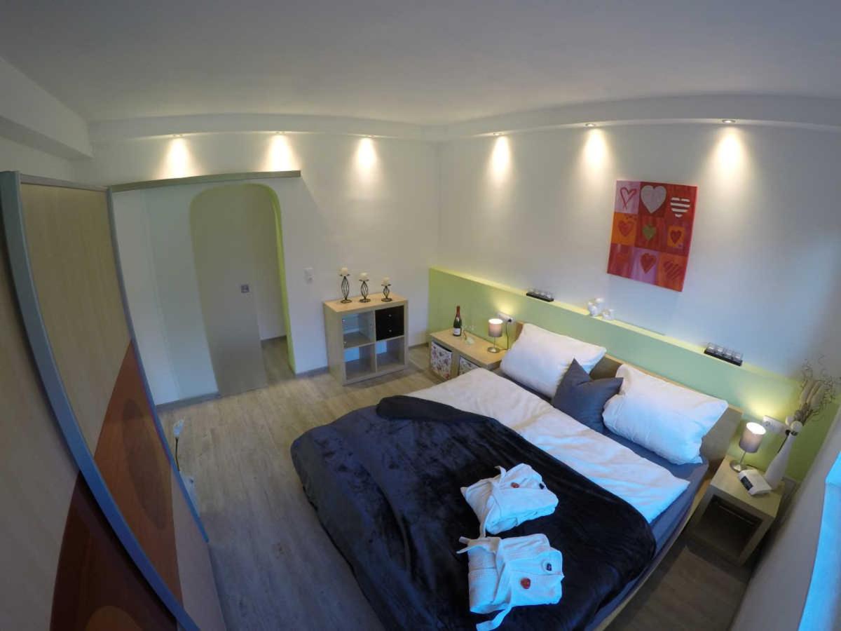 4 Sterne Ferienwohnung Schlossblick Sauna Pool Whirlpool pri