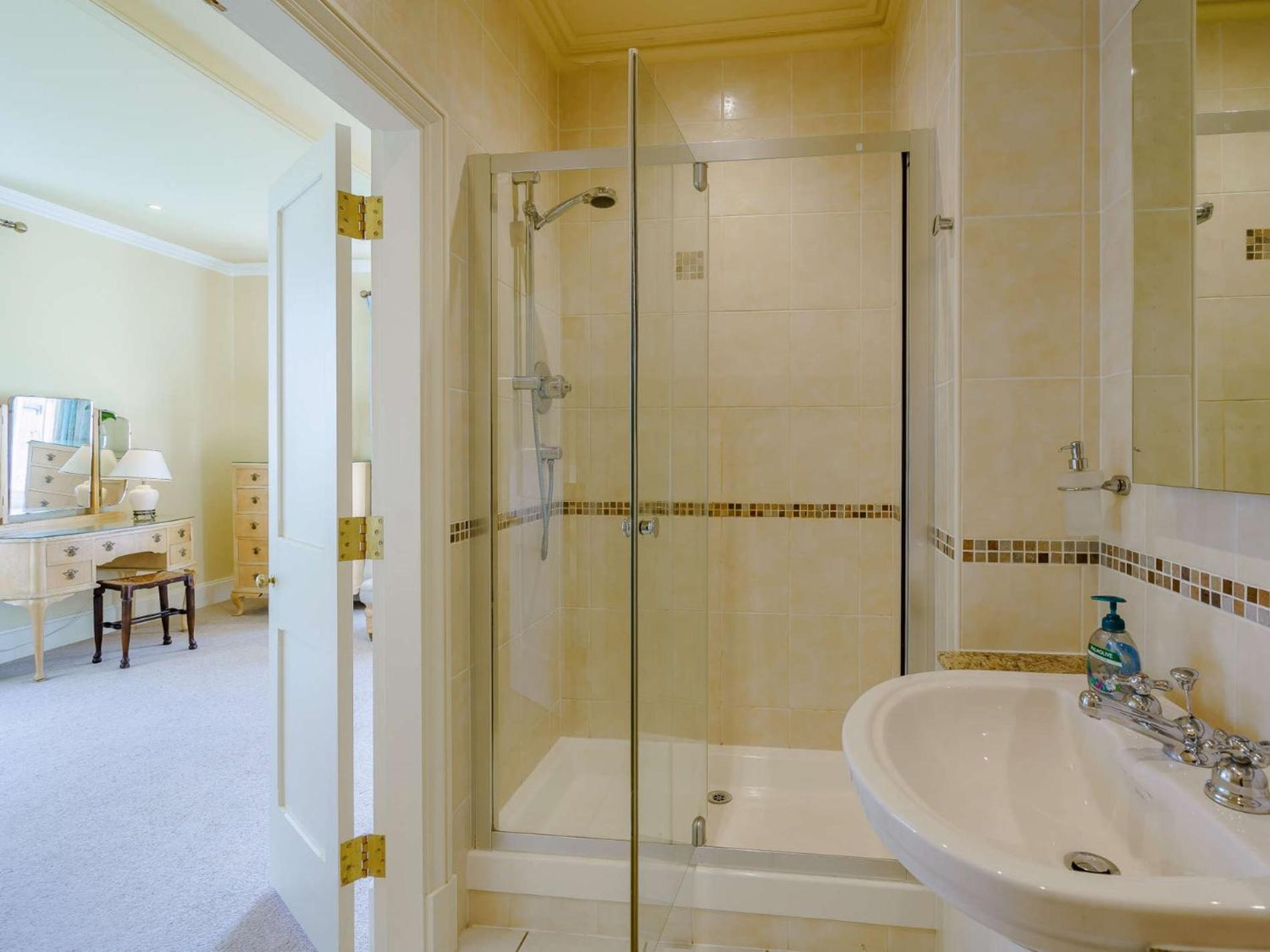4 Bed in Hawkshead oc-llh03 view 4