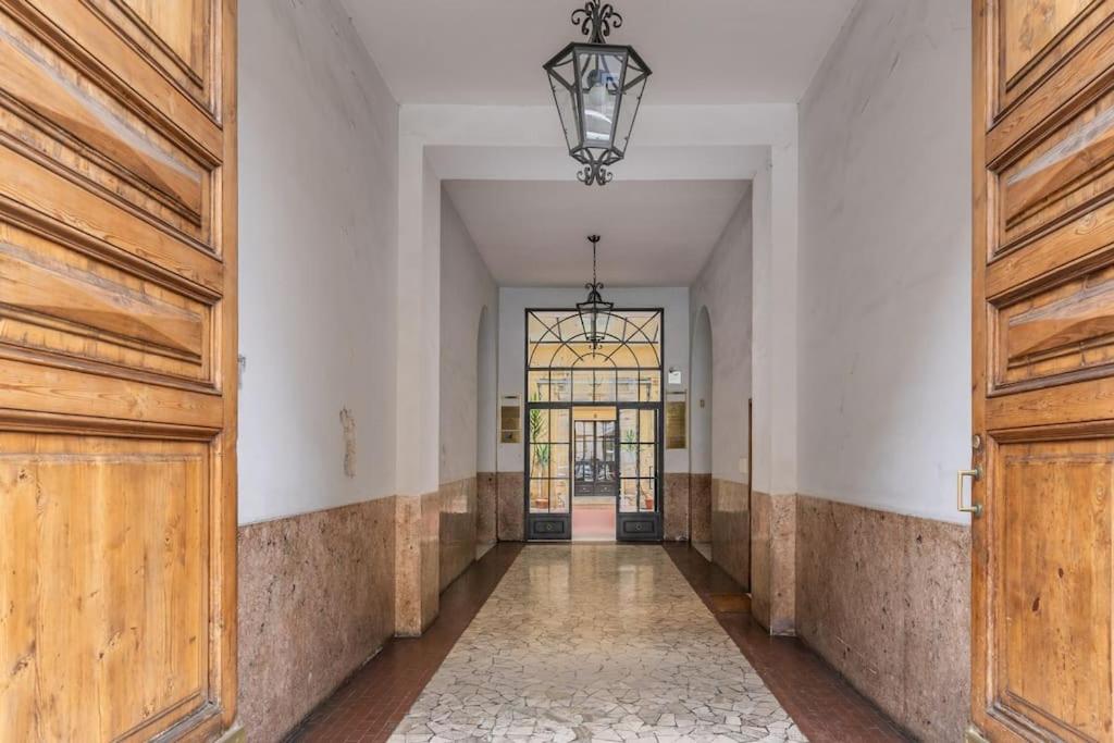 Cola Di Rienzo luxury house