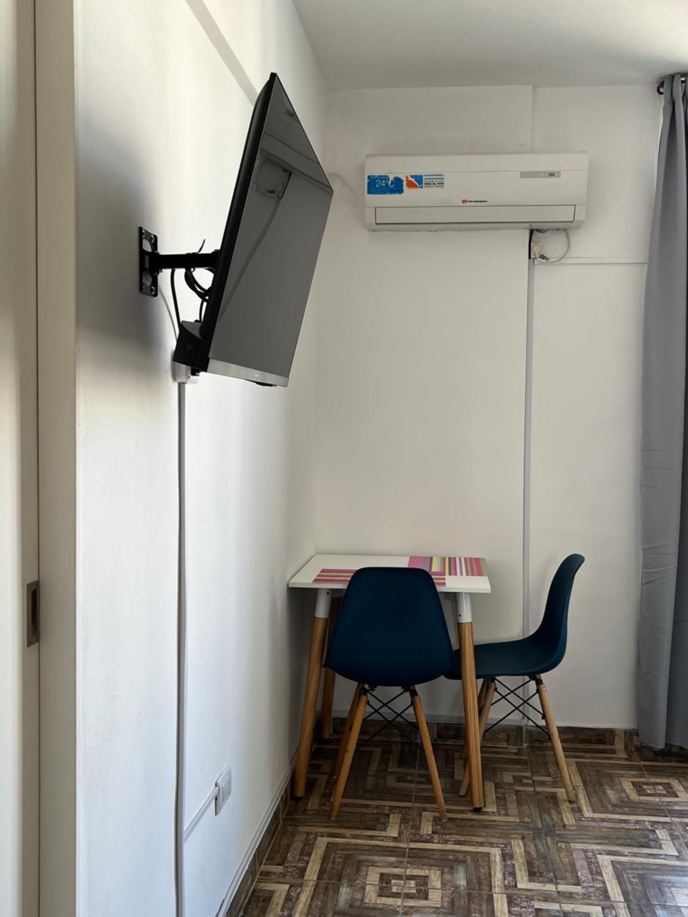 Obelisk Apartment Studio