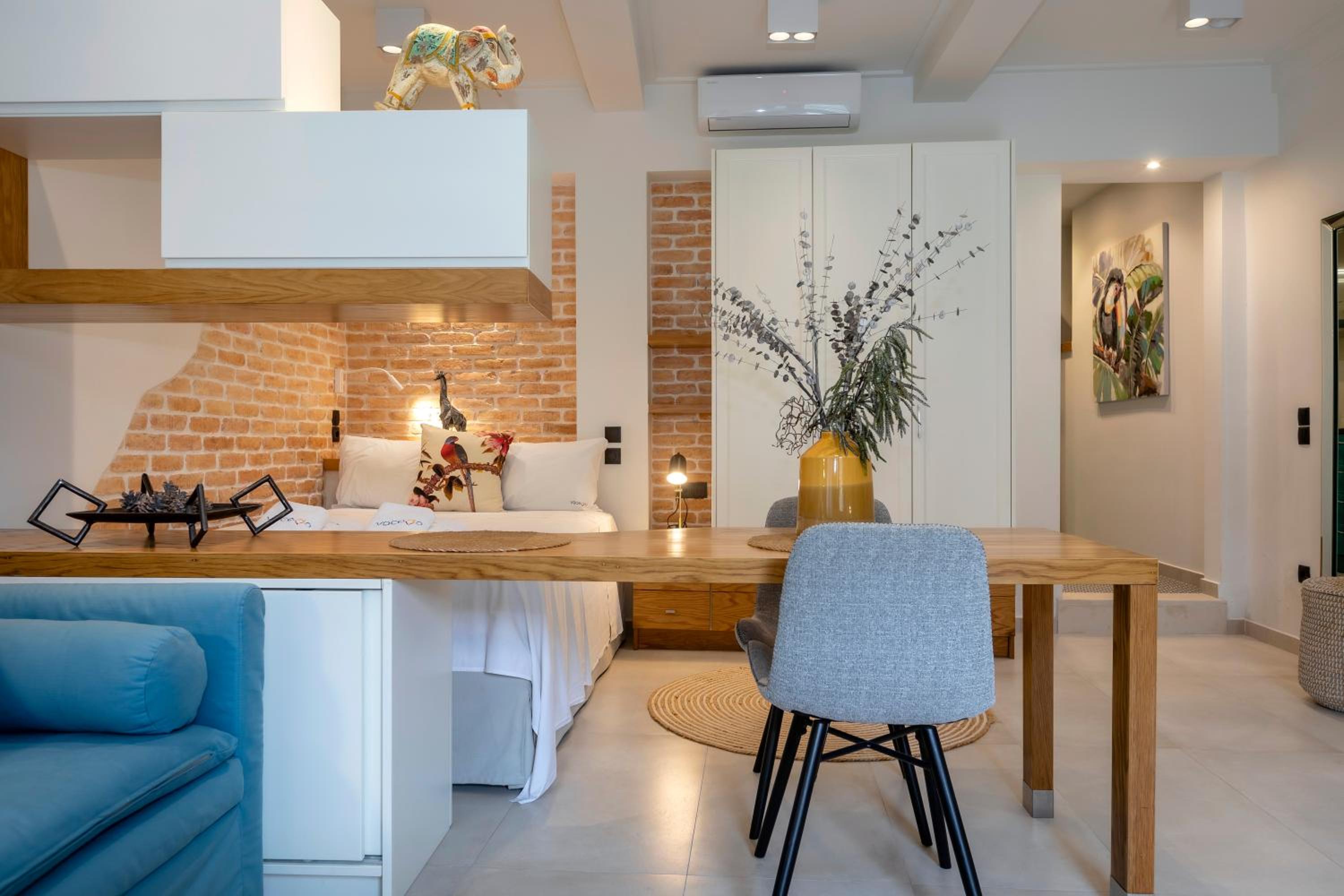 Dirapera Port Suite view 2