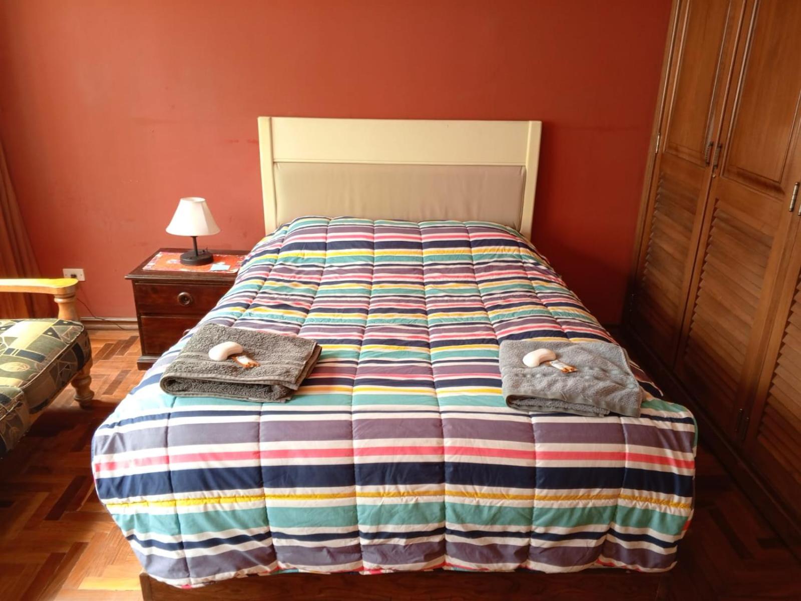 Hermosa Habitación en Av Arce frente a Multicine