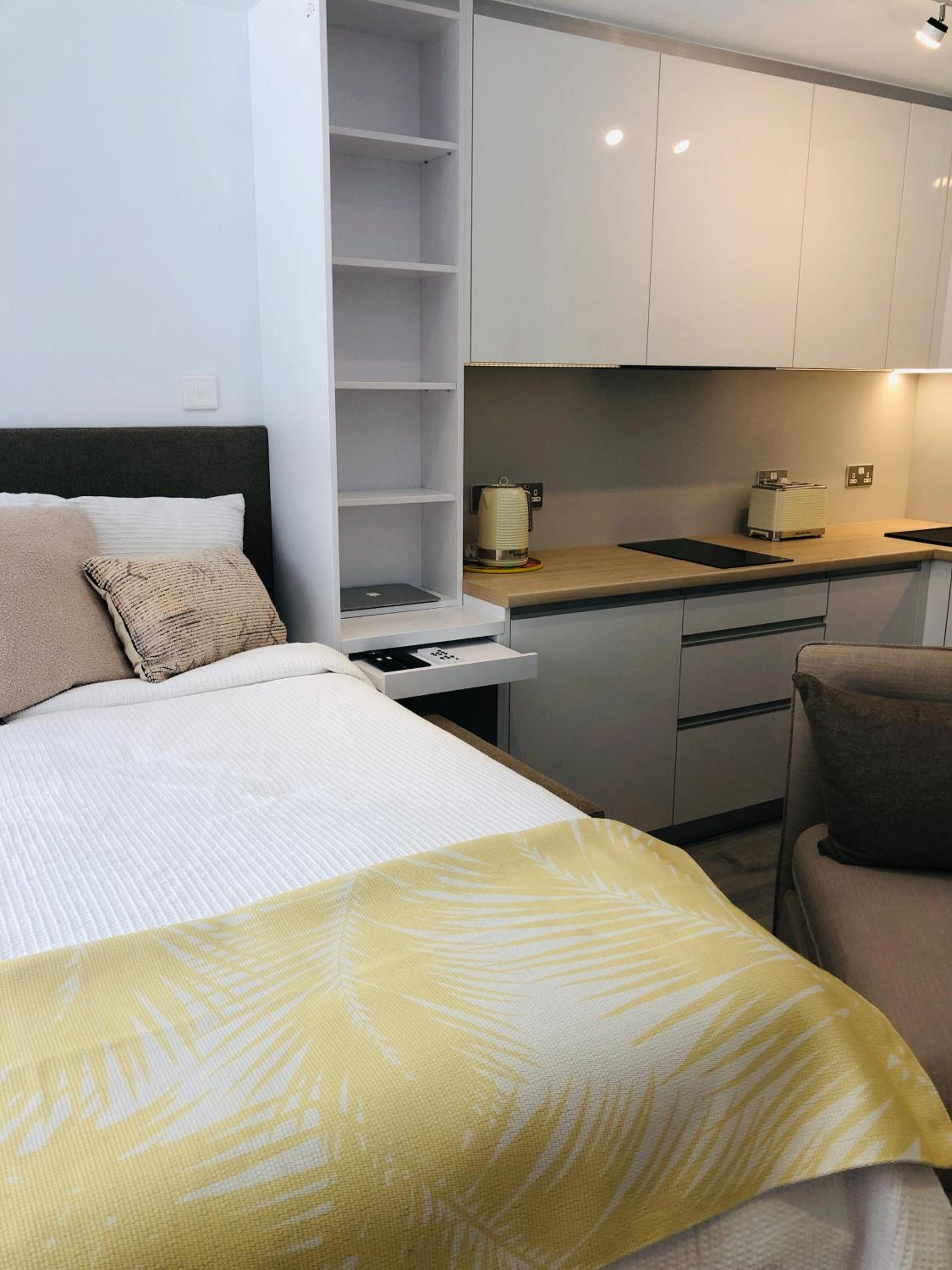 CP High floor luxury studio sleeps 3 view 2