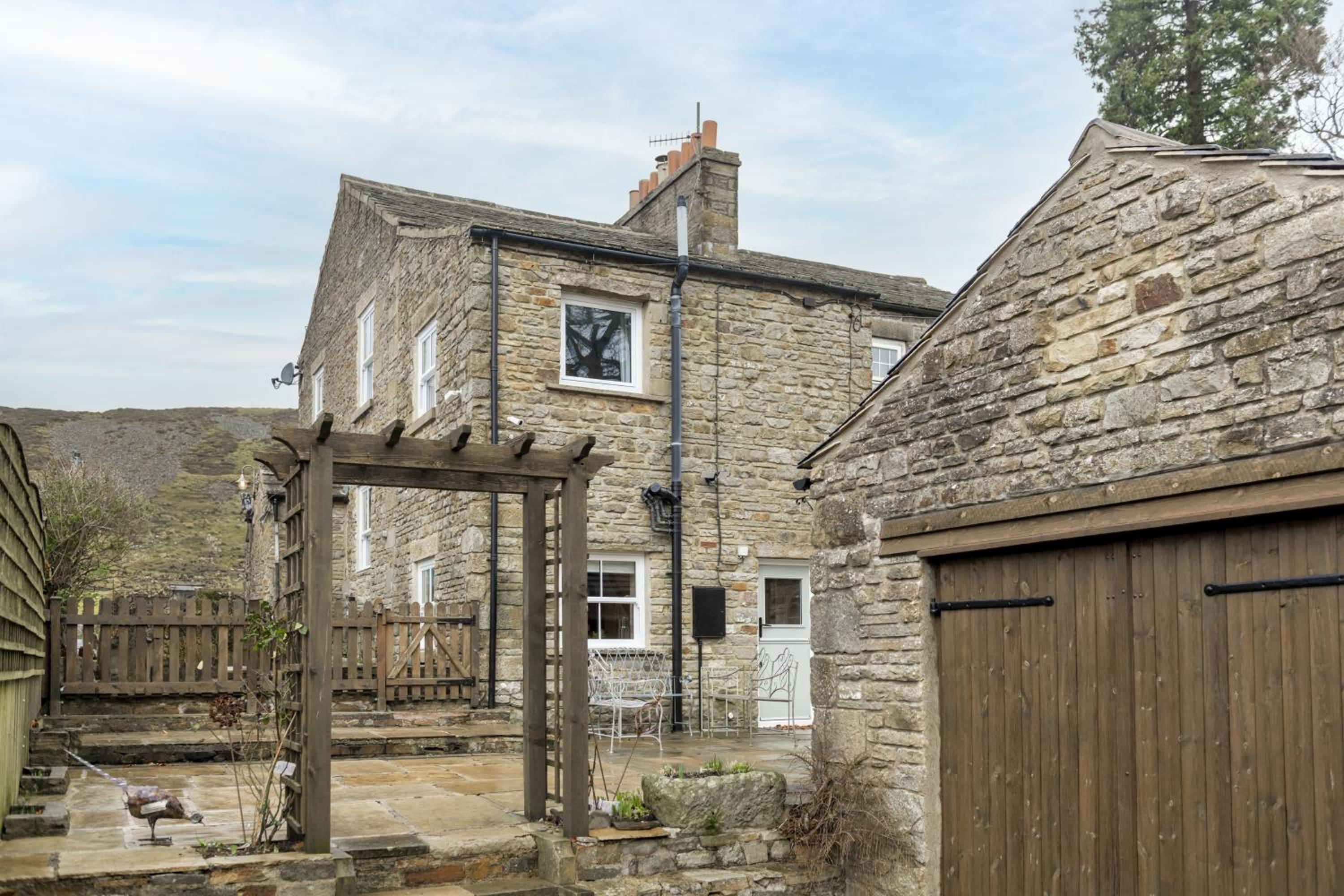 Mae Cottage view 5