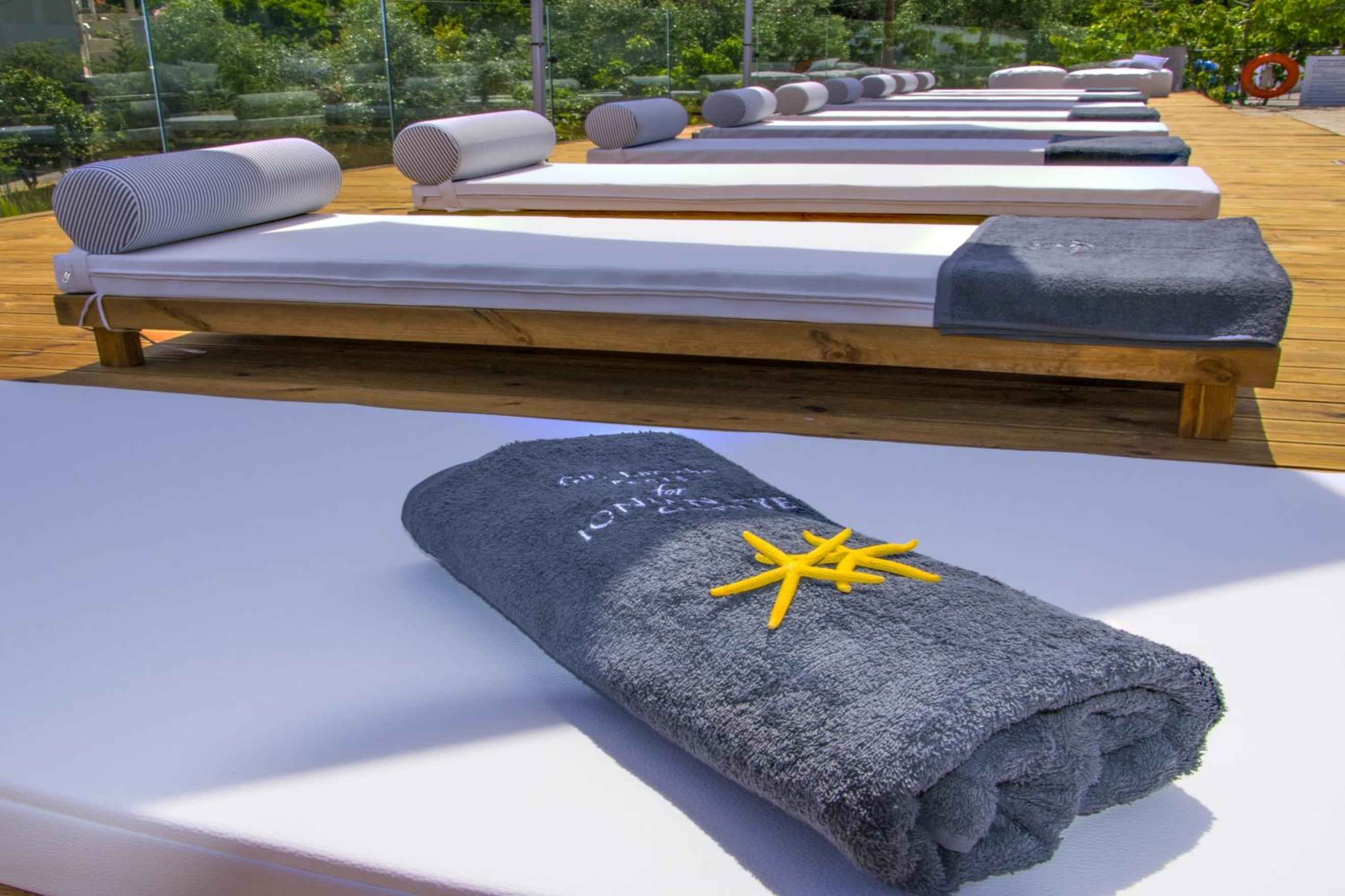Ionian Eye Design Studios & Spa