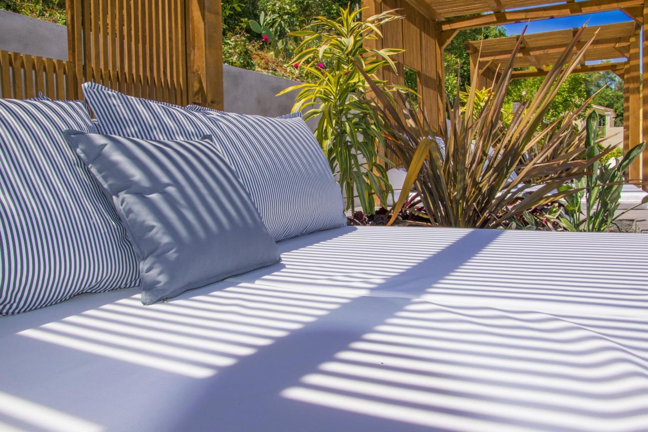 Ionian Eye Design Studios & Spa