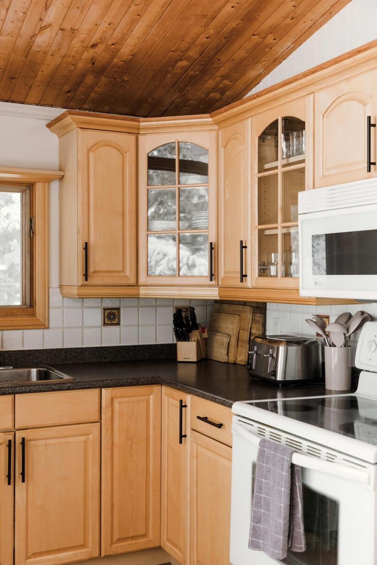 Alpine Lake House - Waterfront on Lake Muskoka