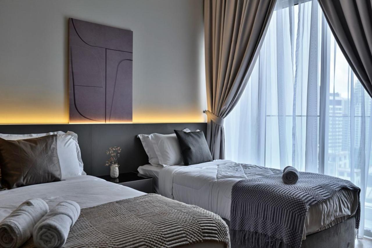 Quill Residence Luxury 3Pax Designer Suite by Hausome