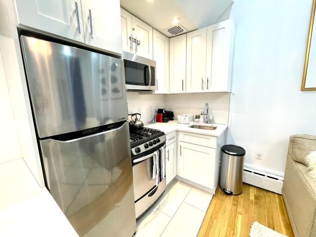 62-2B Renovated 1BR in Prime Upper East Side