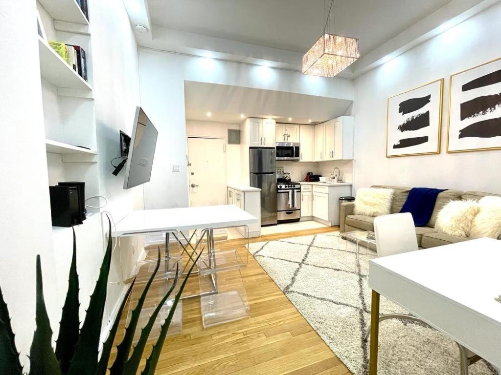 62-2B Renovated 1BR in Prime Upper East Side
