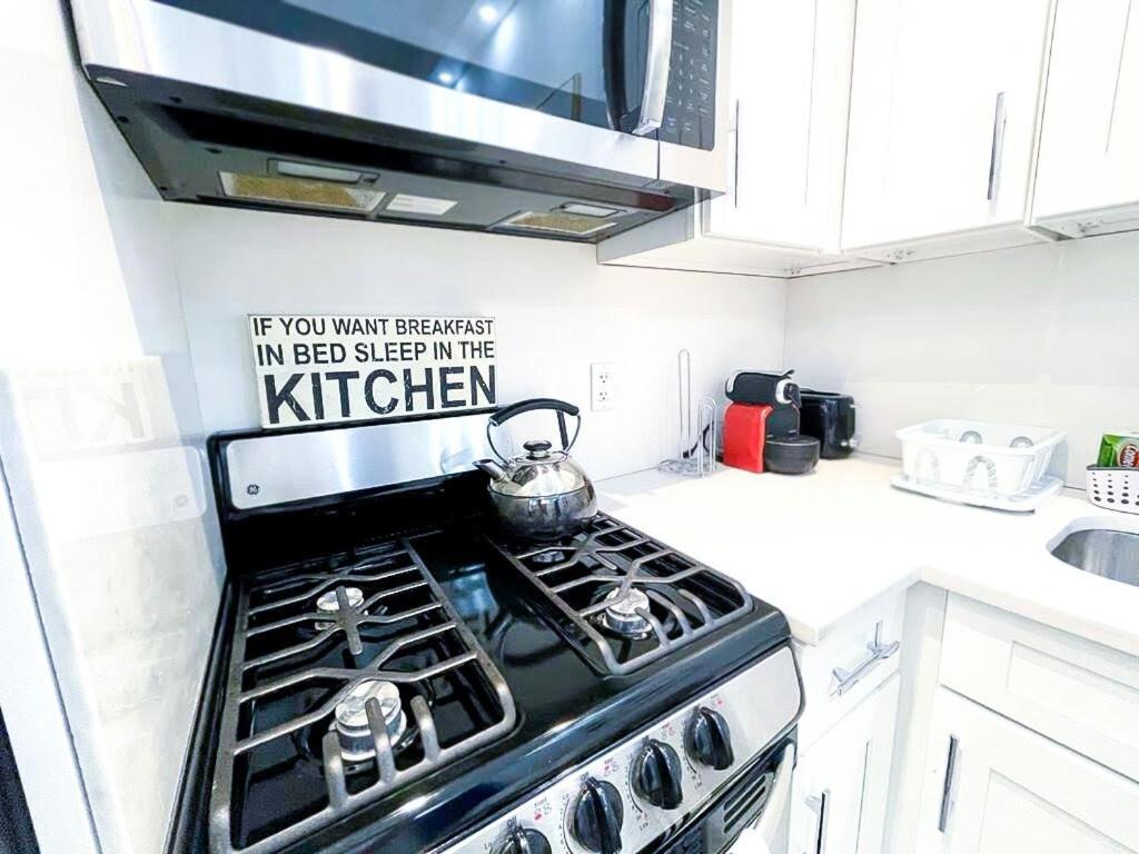62-2B Renovated 1BR in Prime Upper East Side