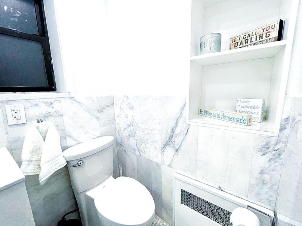 62-2B Renovated 1BR in Prime Upper East Side
