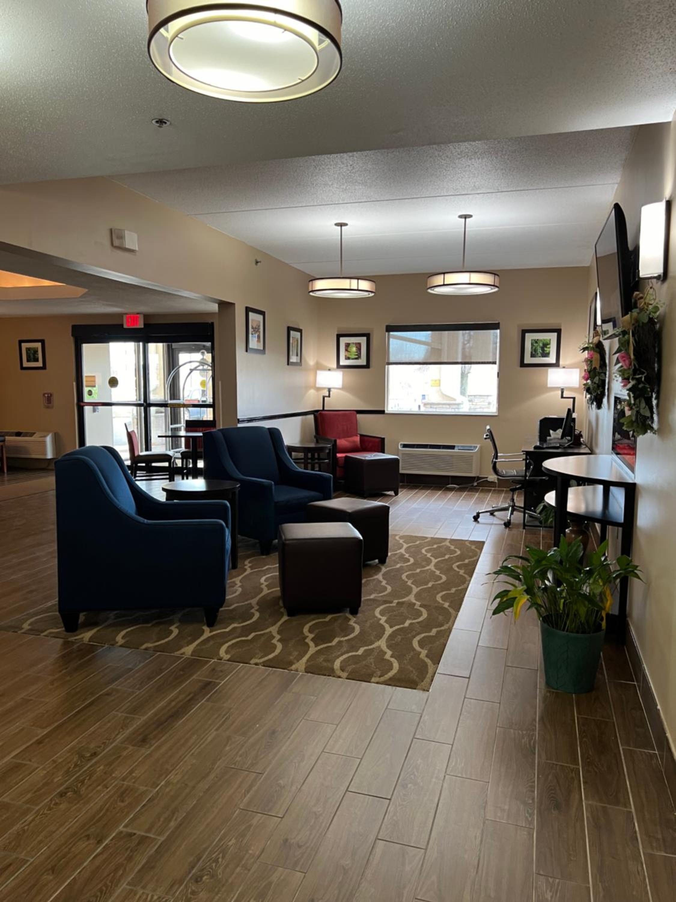 Wilkes-Barre Vacations - Comfort Inn  Suites Wilkes Barre - Arena - Property Image 13