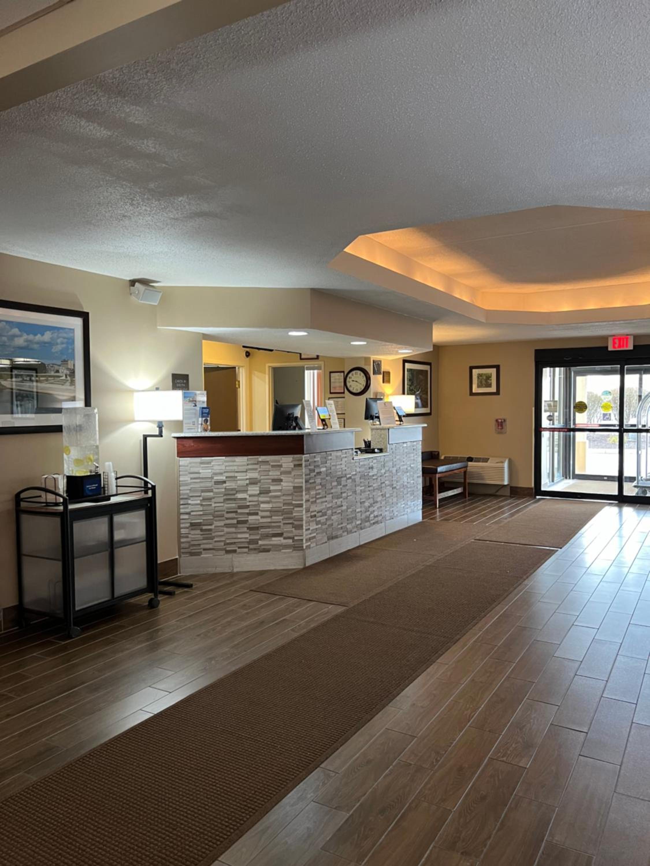 Wilkes-Barre Vacations - Comfort Inn  Suites Wilkes Barre - Arena - Property Image 14