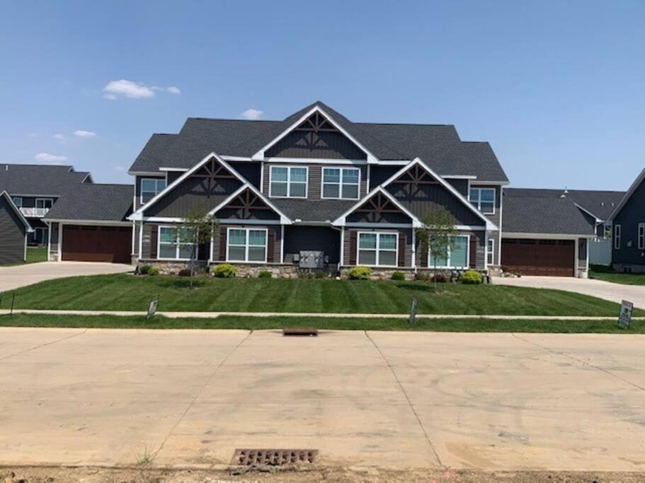 Hotel Charming Condo in Bettendorf - Image 1