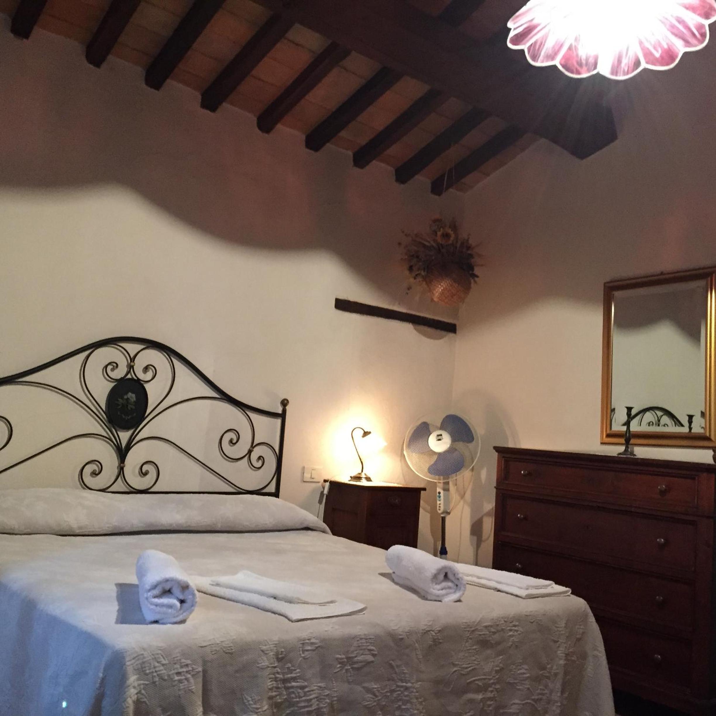 Villa Fonte all'Oppio con area piscina recintata view 4