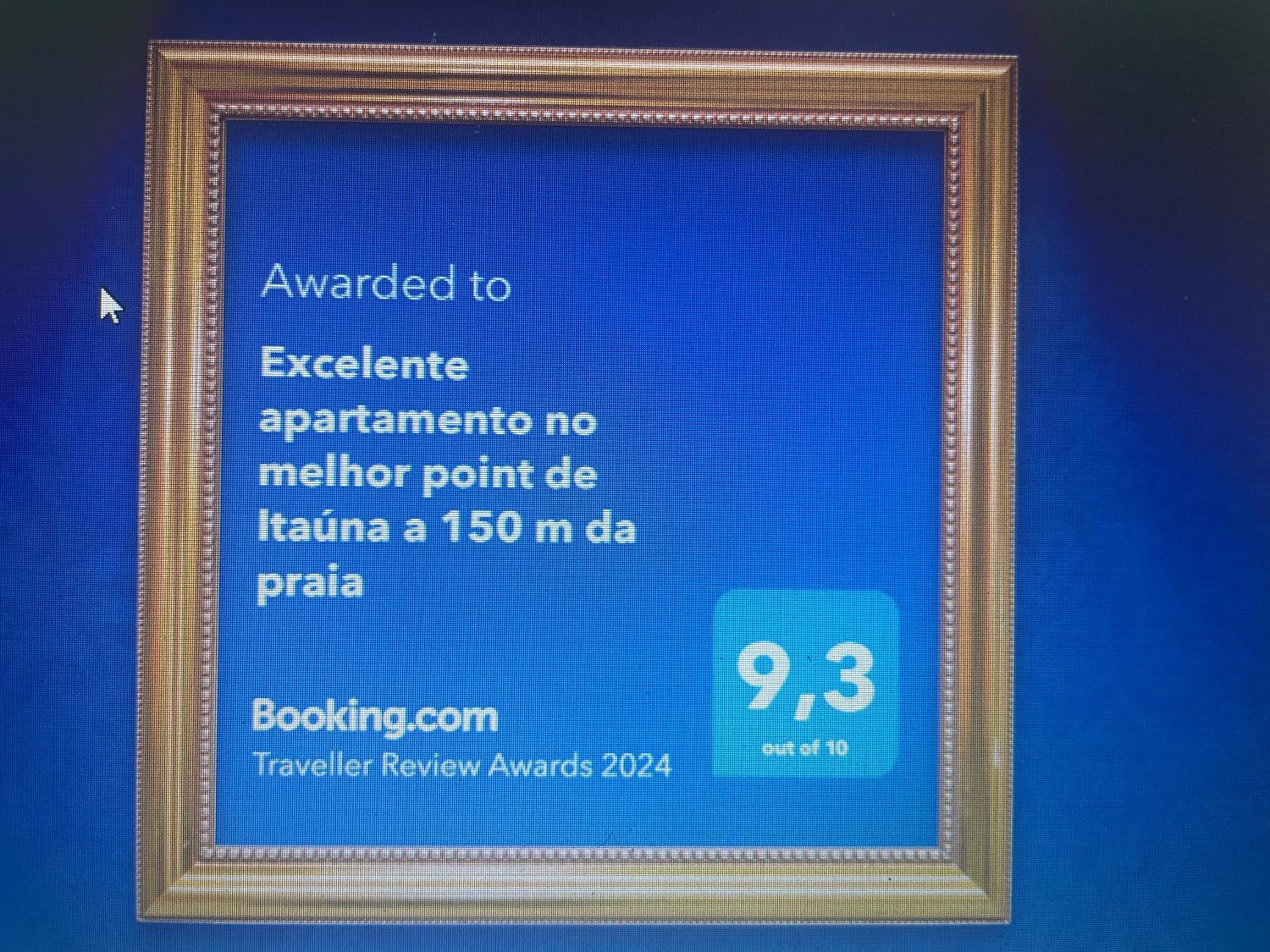 Excelente apartamento no melhor point de Itaúna a 100 m da praia