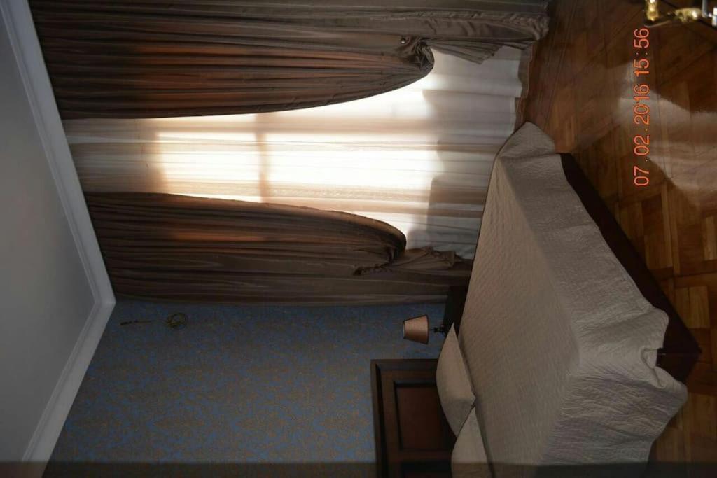 Classical apartment in heart of Baku