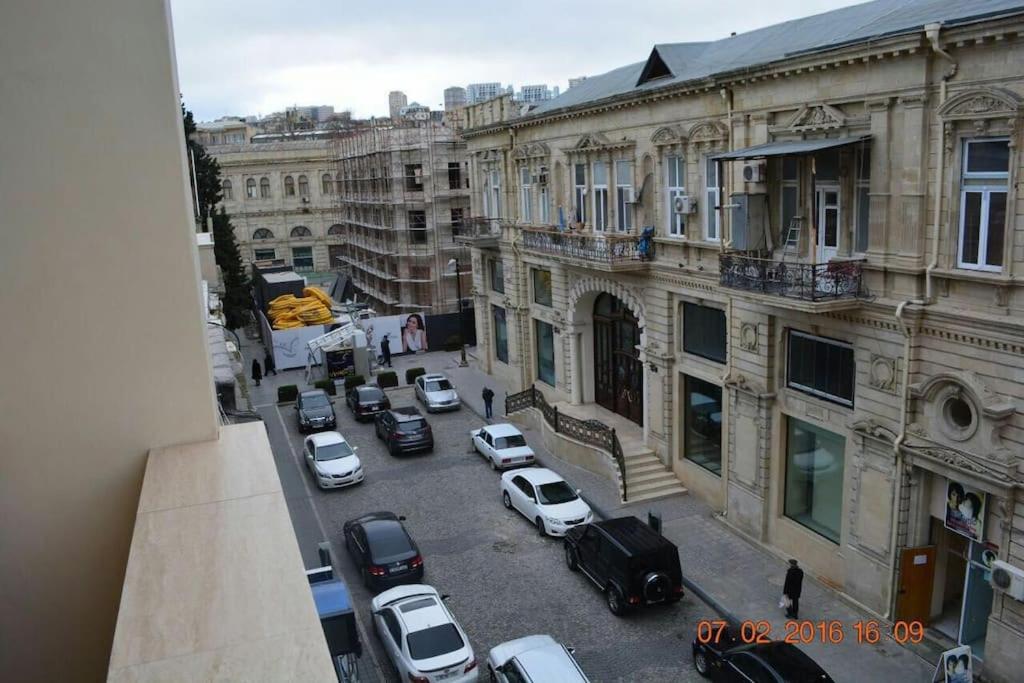 Classical apartment in heart of Baku