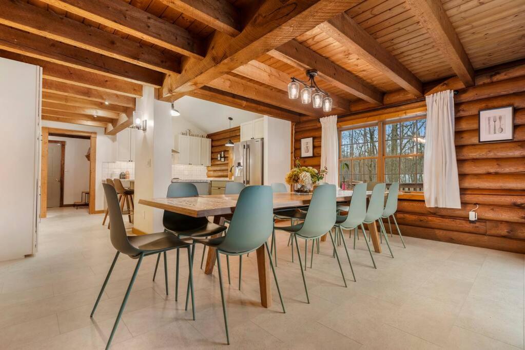 WinklerWald- 6 BR family retreat