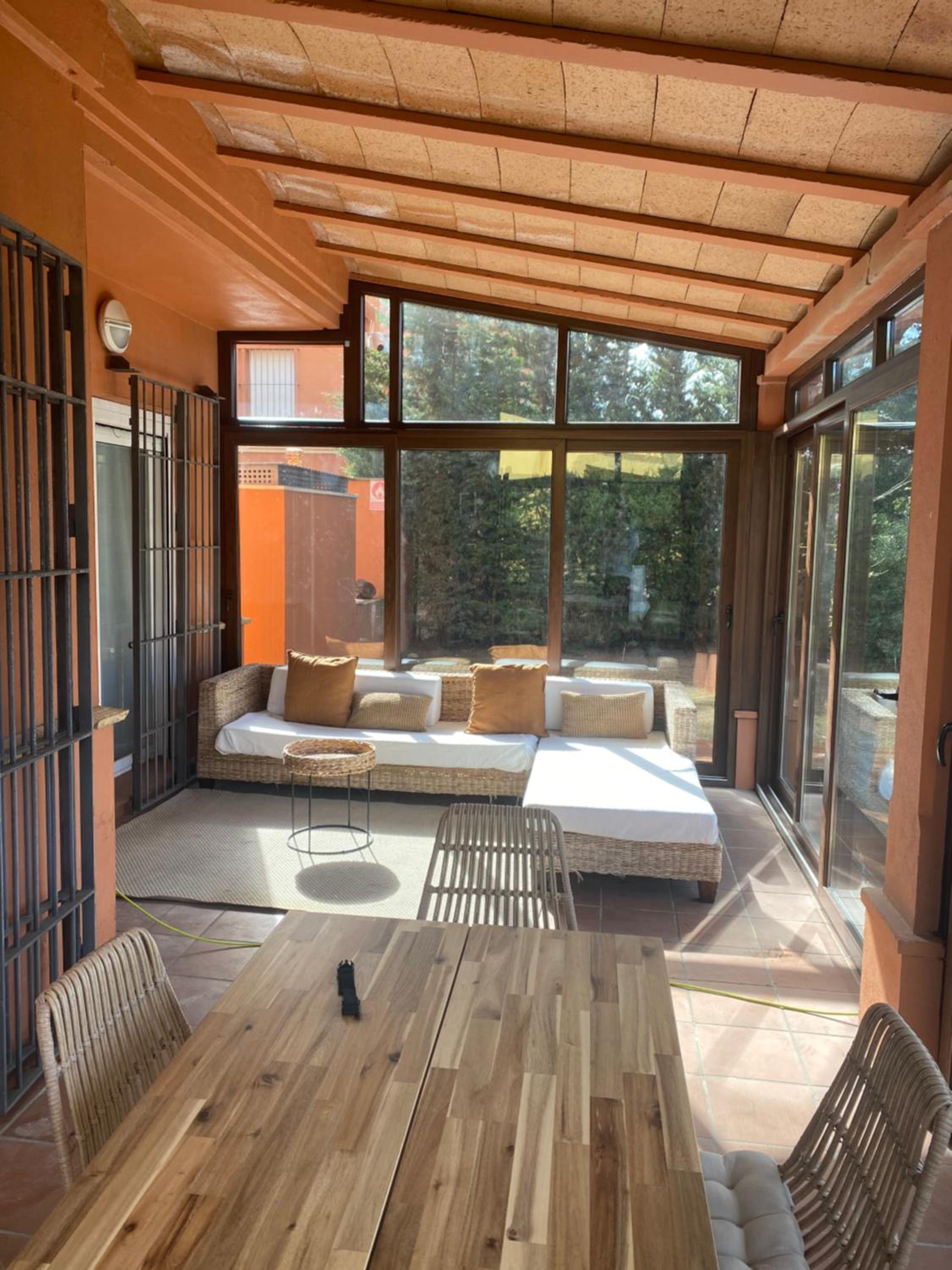 Chalet Novo sancti petri view 3