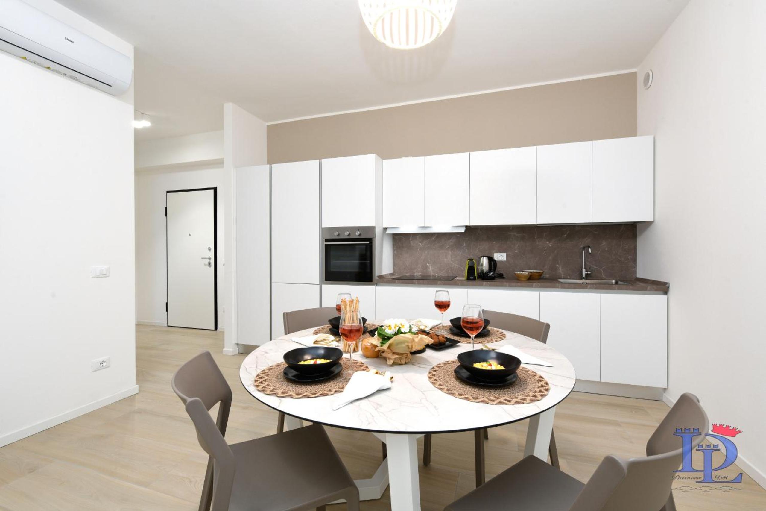 Elegance Apartment DesenzanoLoft Official Partner Homes & Villas by Marriott Bonvoy