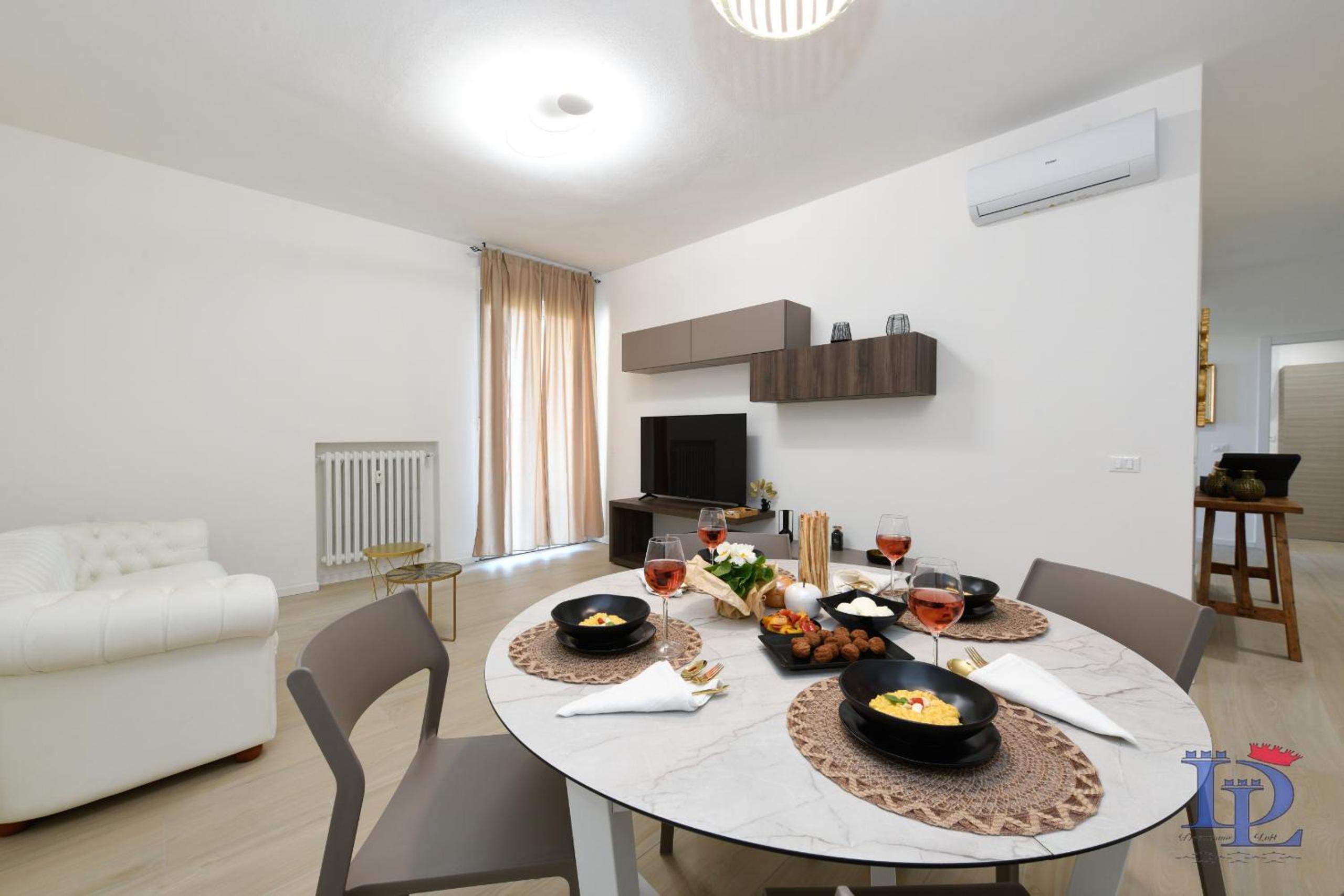 Elegance Apartment DesenzanoLoft Official Partner Homes & Villas by Marriott Bonvoy