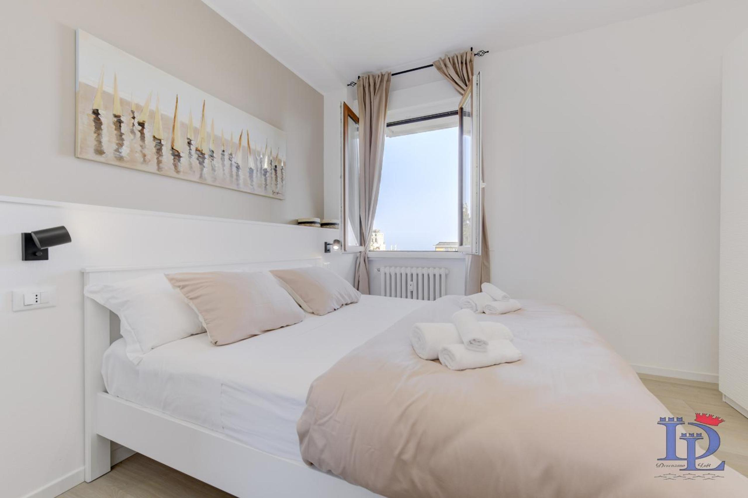 Elegance Apartment DesenzanoLoft Official Partner Homes & Villas by Marriott Bonvoy