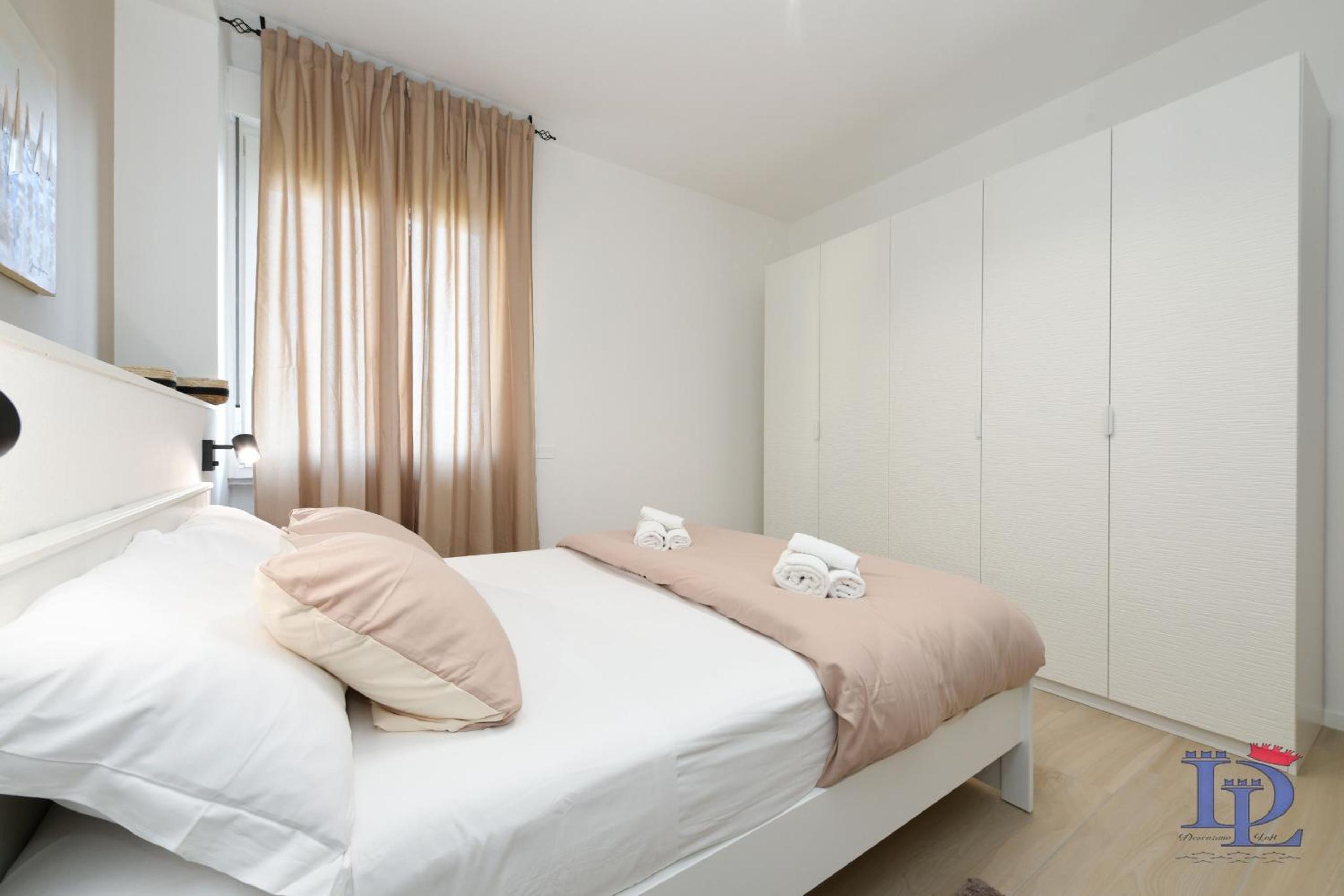 Elegance Apartment DesenzanoLoft Official Partner Homes & Villas by Marriott Bonvoy