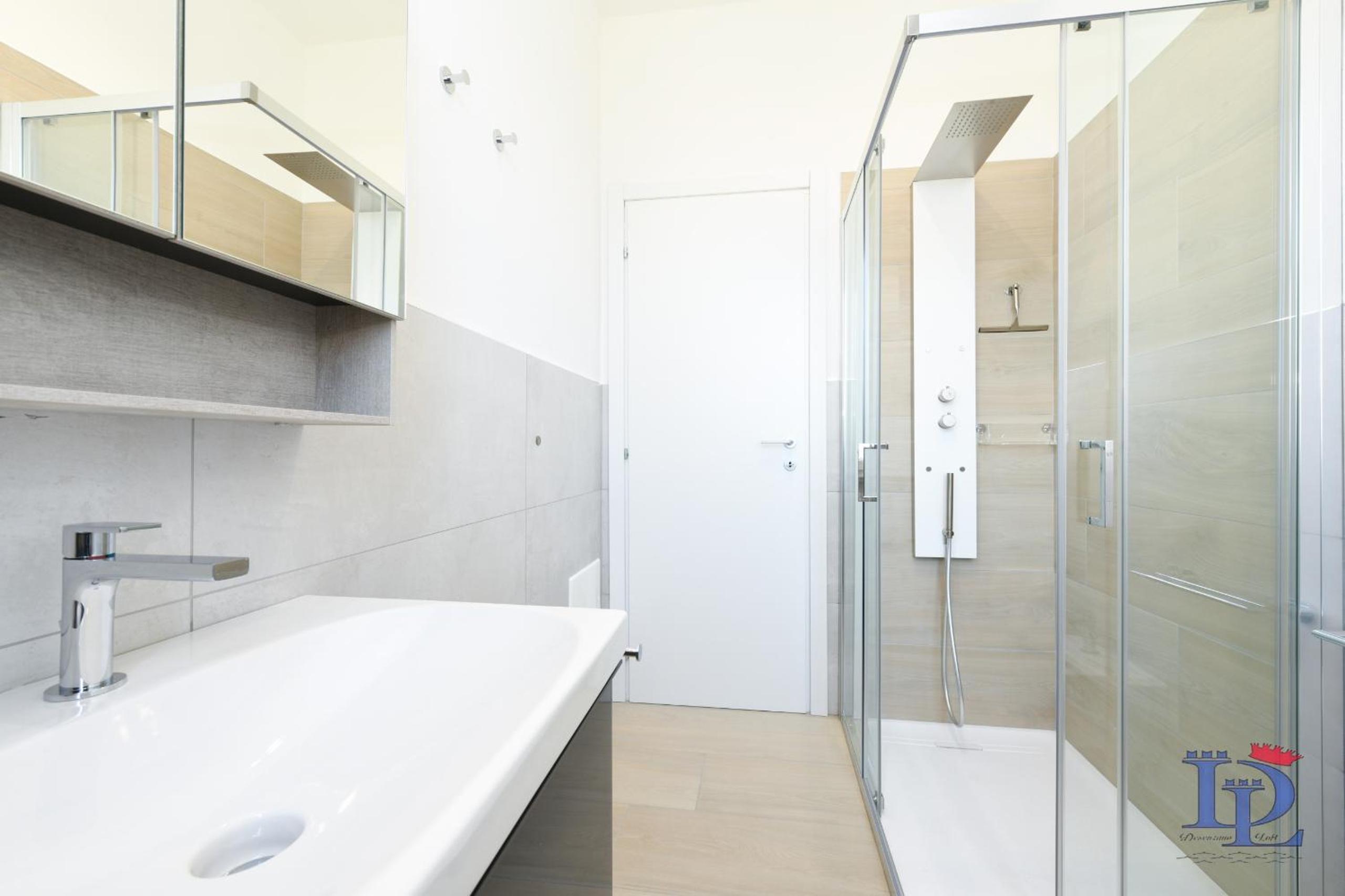 Elegance Apartment DesenzanoLoft Official Partner Homes & Villas by Marriott Bonvoy