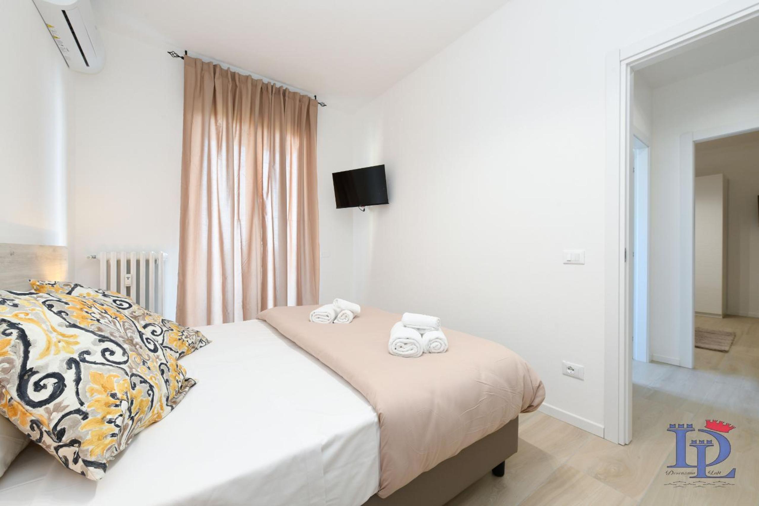 Elegance Apartment DesenzanoLoft Official Partner Homes & Villas by Marriott Bonvoy