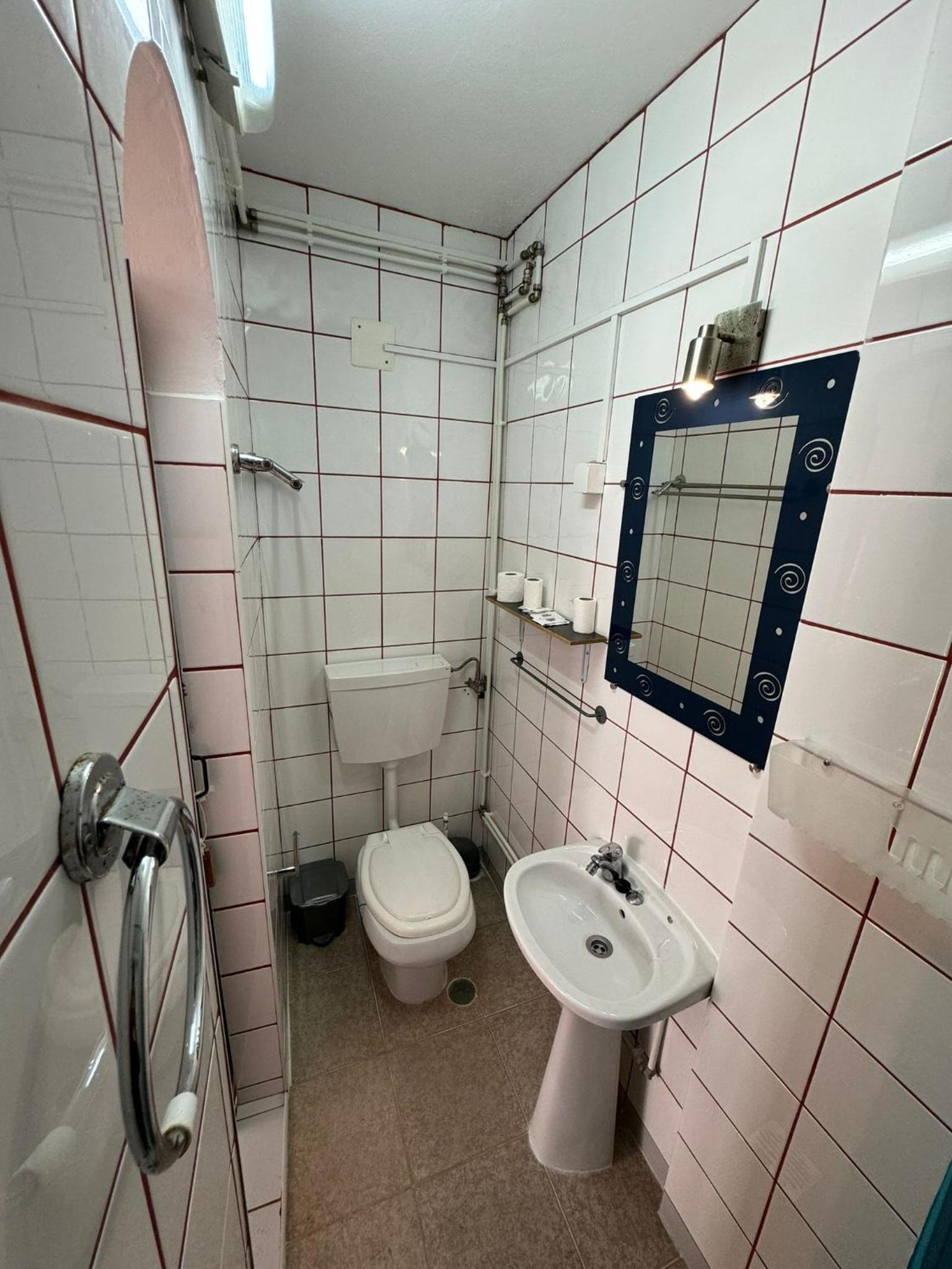 Lagos Central Hostel - Image 4