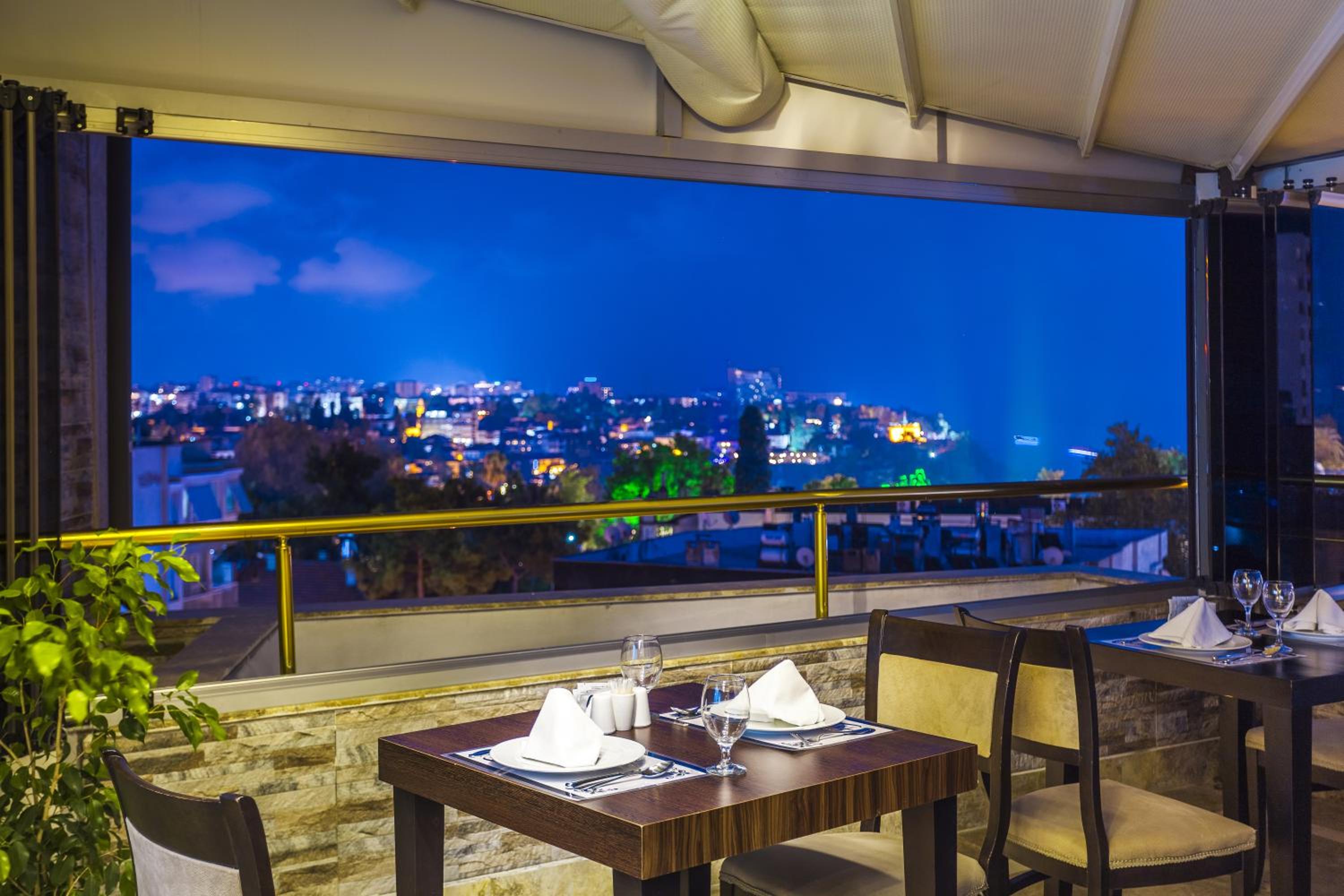 Ayhan Hotel - Image 20