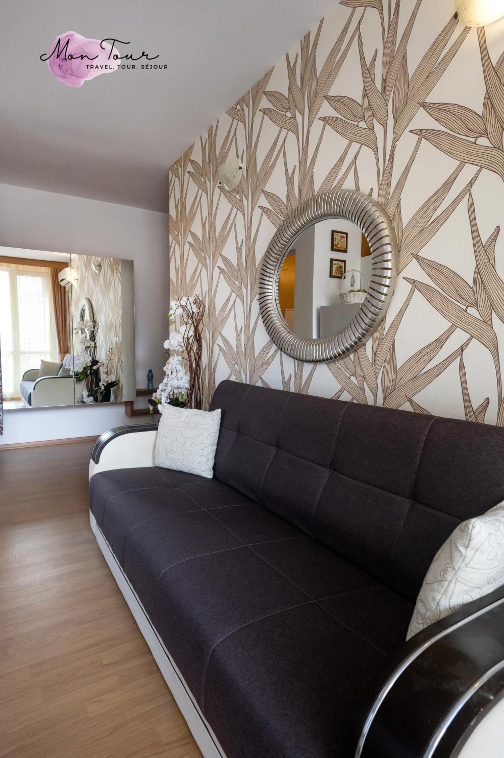 Mon Tour apartments