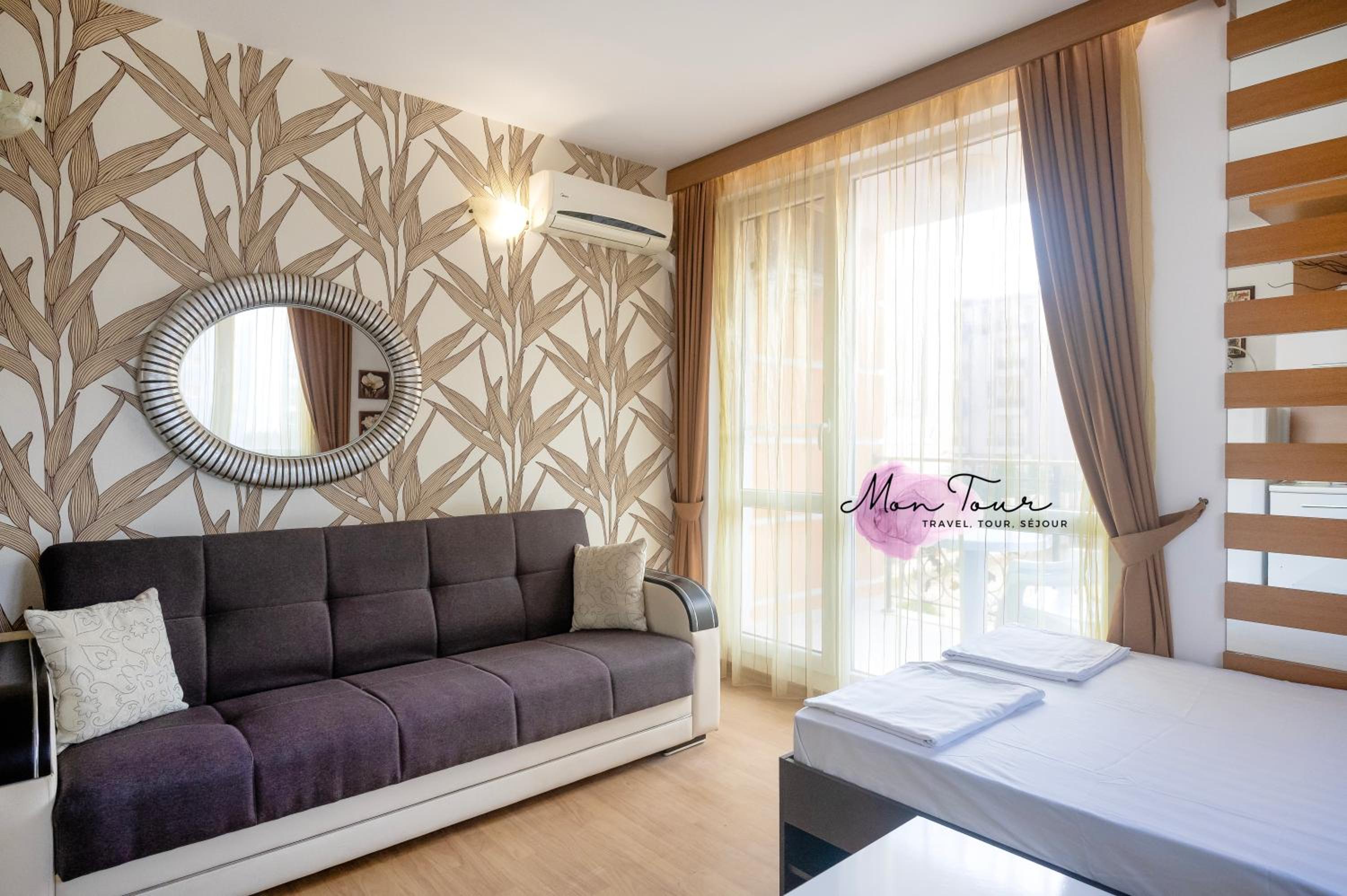 Mon Tour apartments
