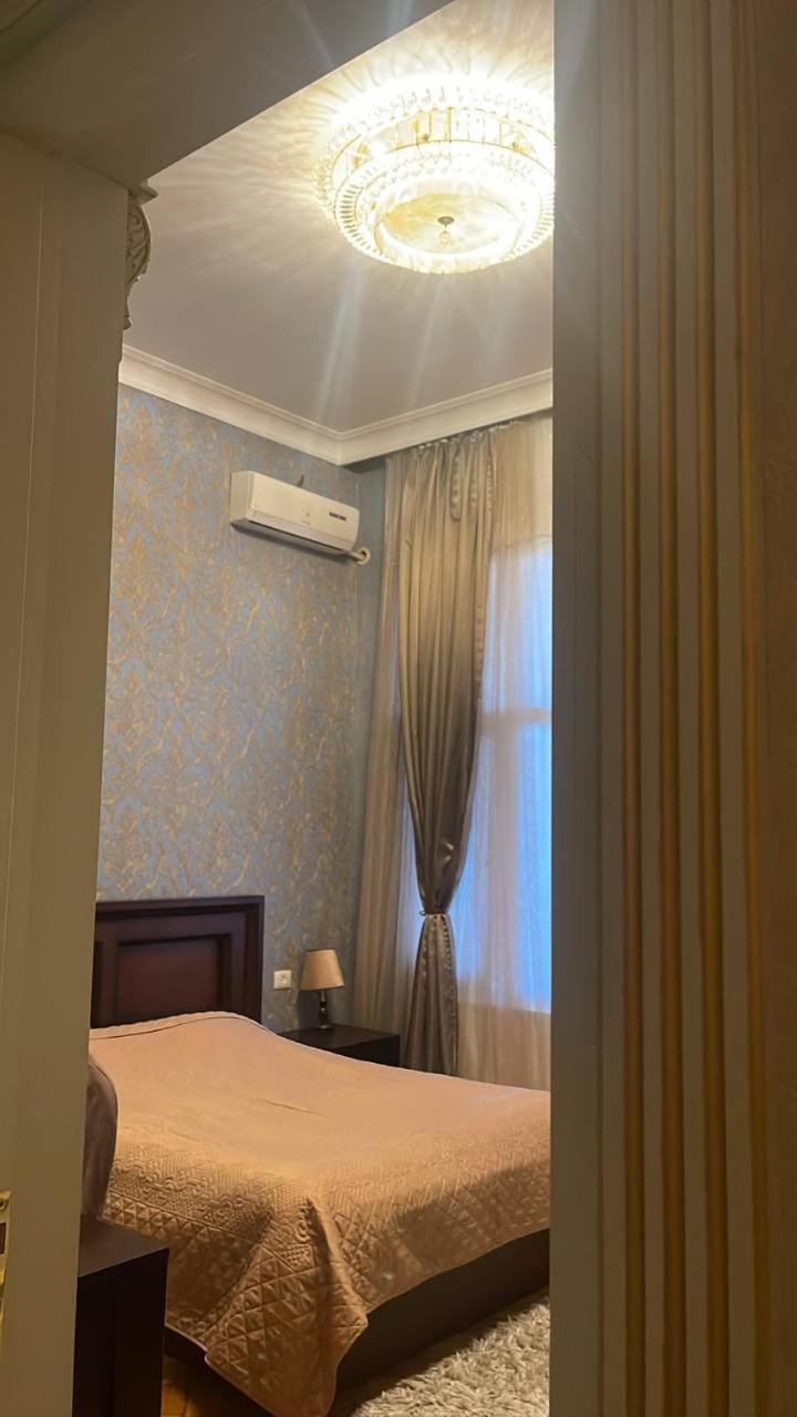 Classical apartment in heart of Baku