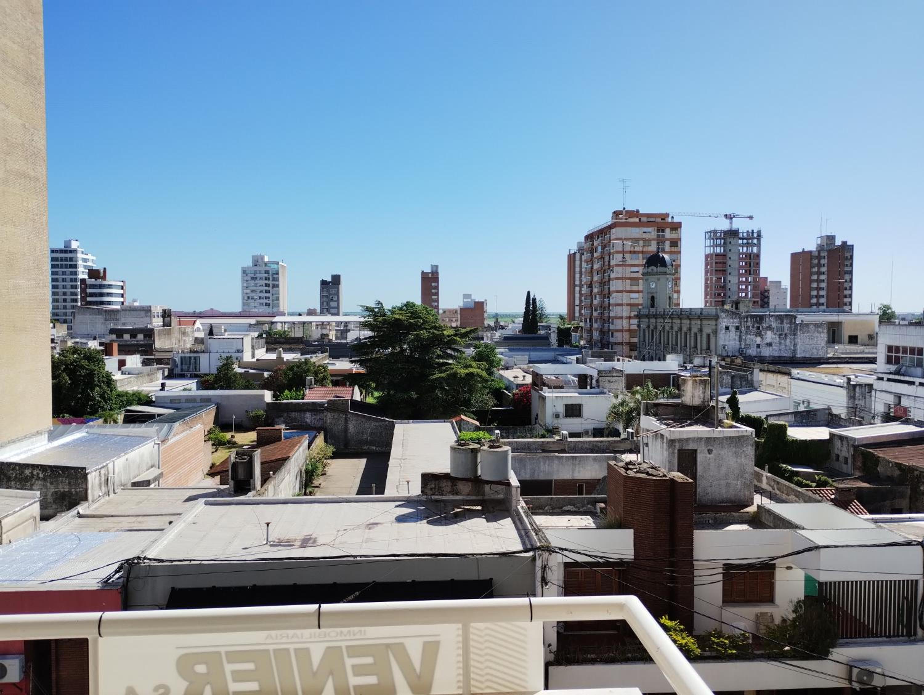 2A - Departamento Amplio - excelente vista Y UBICACION- sin wifi