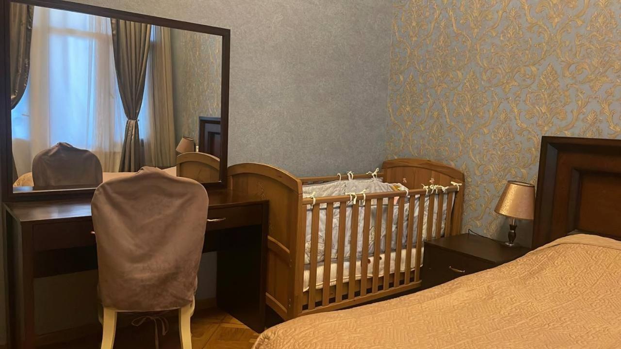 Classical apartment in heart of Baku