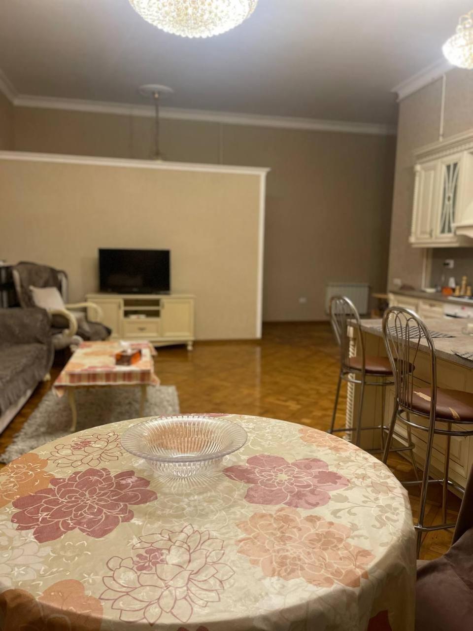 Classical apartment in heart of Baku