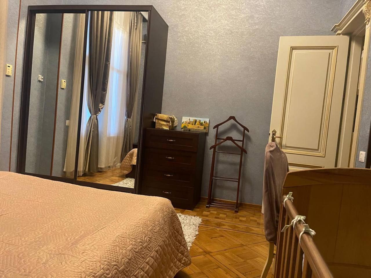 Classical apartment in heart of Baku