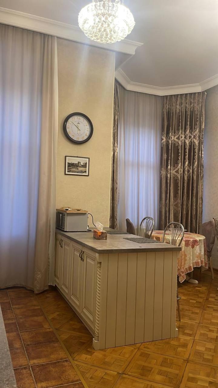 Classical apartment in heart of Baku