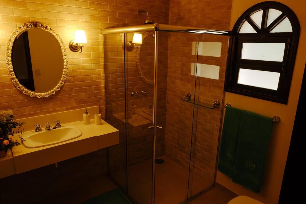 Linda casa 1h30 de SP dentro de HARAS com LAZER