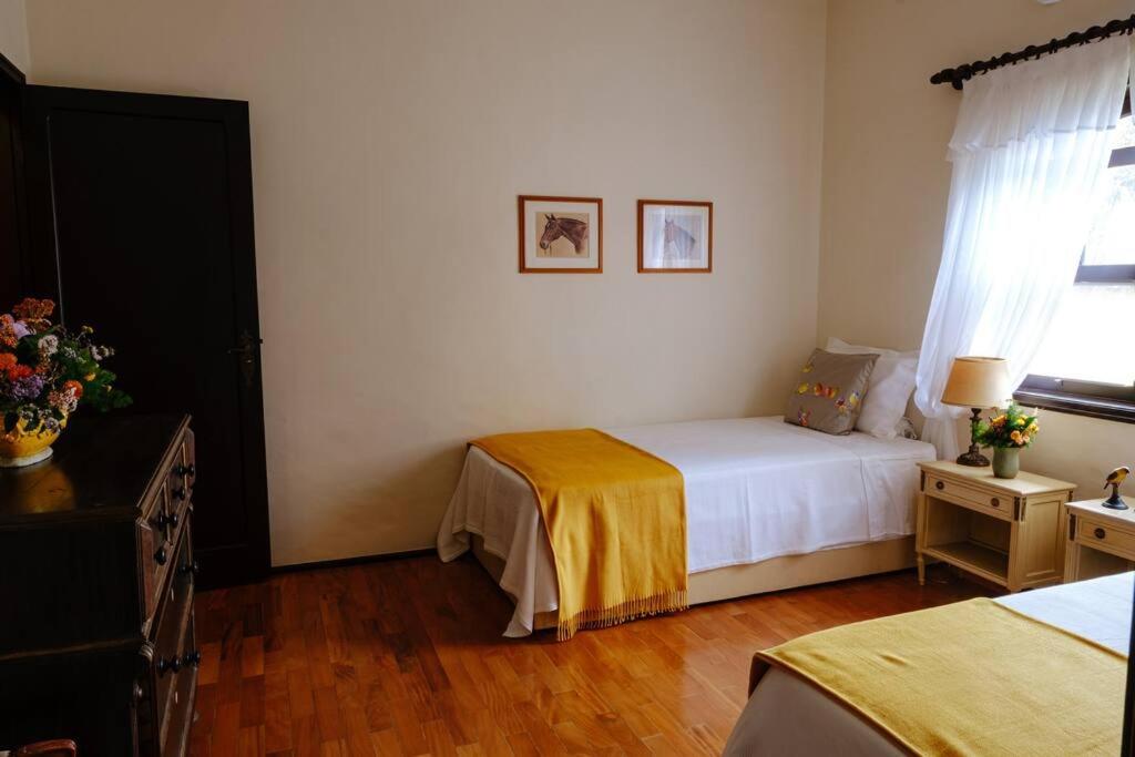 Linda casa 1h30 de SP dentro de HARAS com LAZER