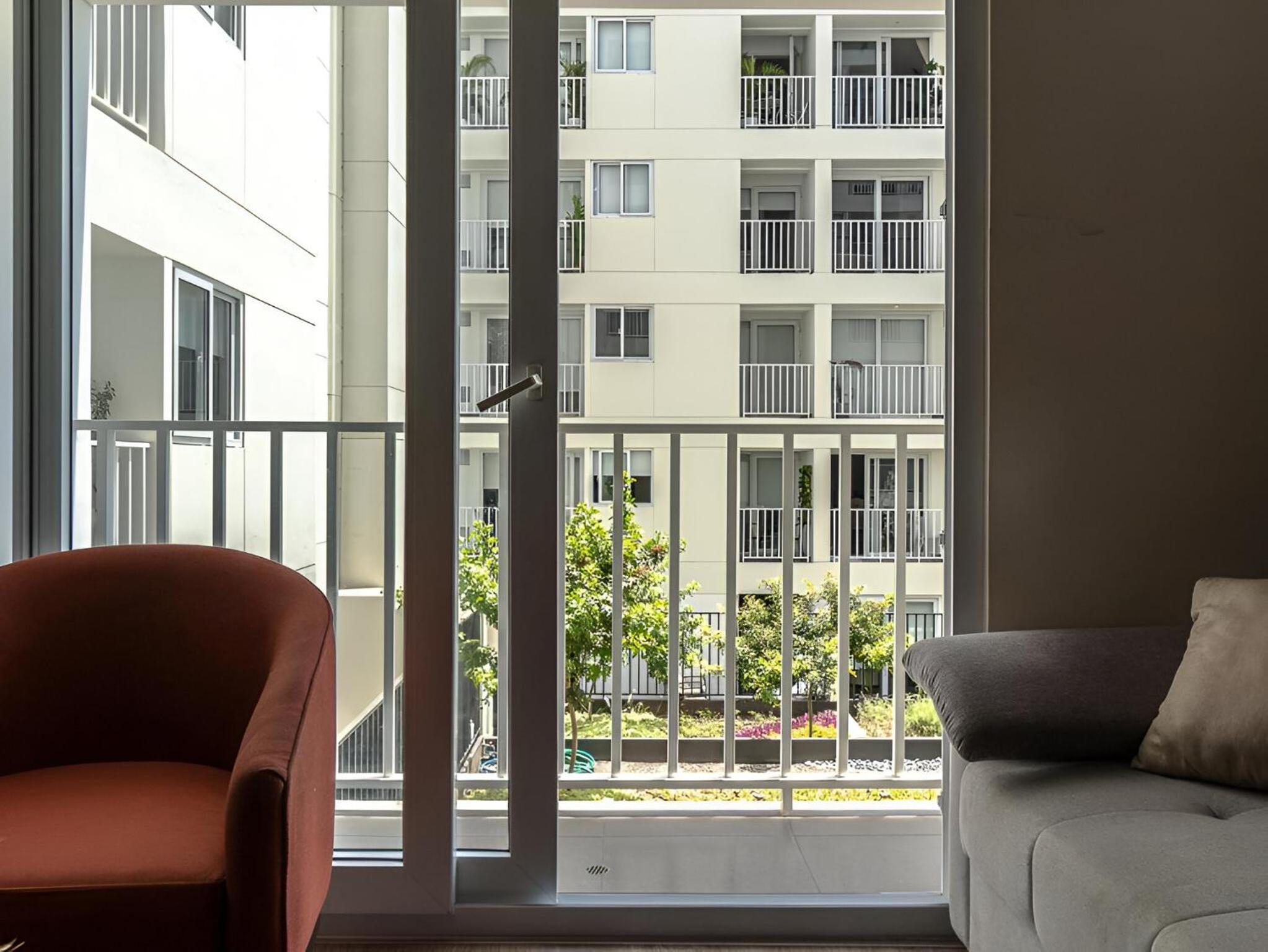 Cozy 2BR Loft in the Heart of Miraflores view 4