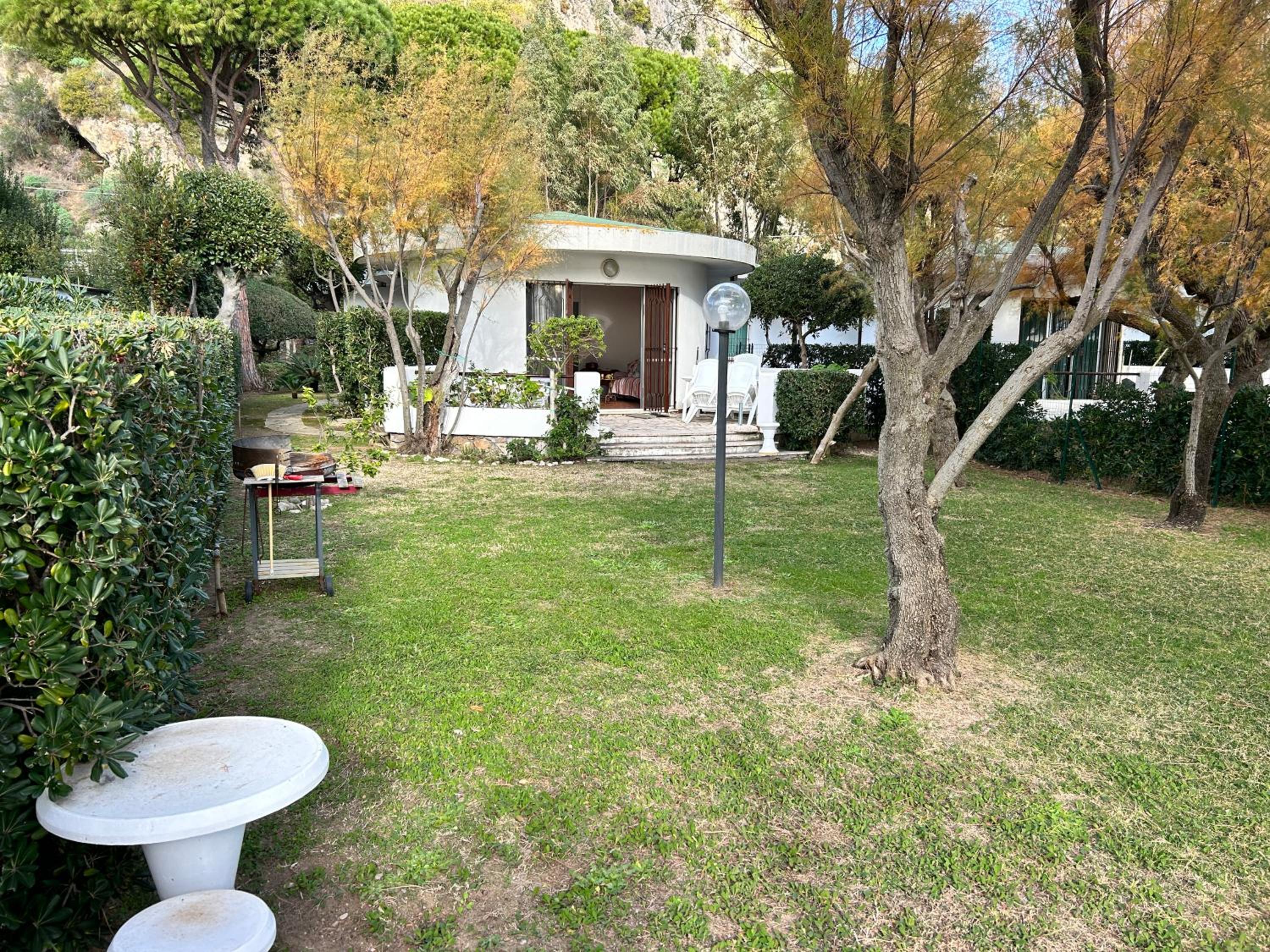 Fronte Mare Villa Acquasanta zona "LA FIUMETTA" Terracina view 5