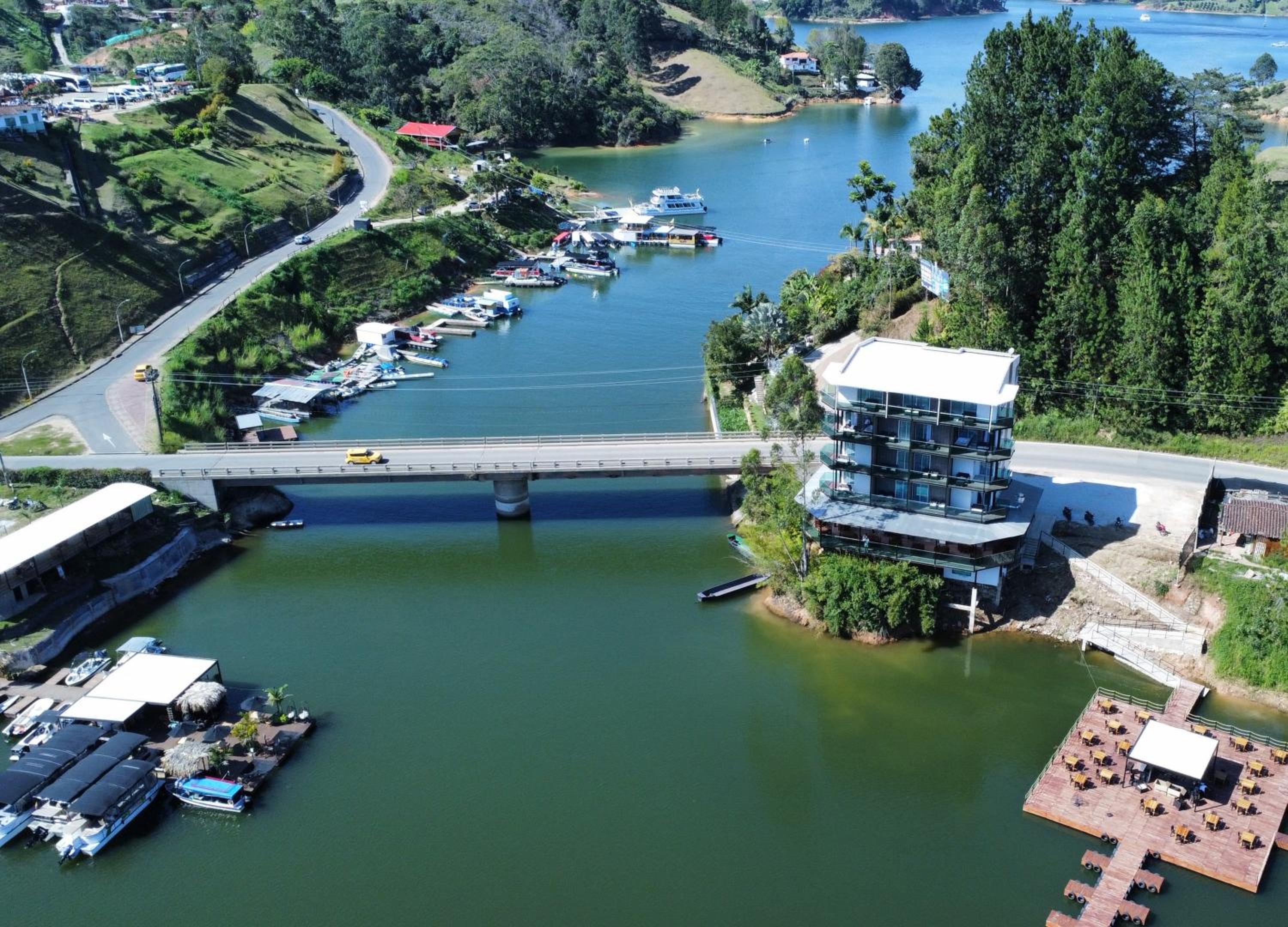 Hotel Nova El Peñol - Image 1