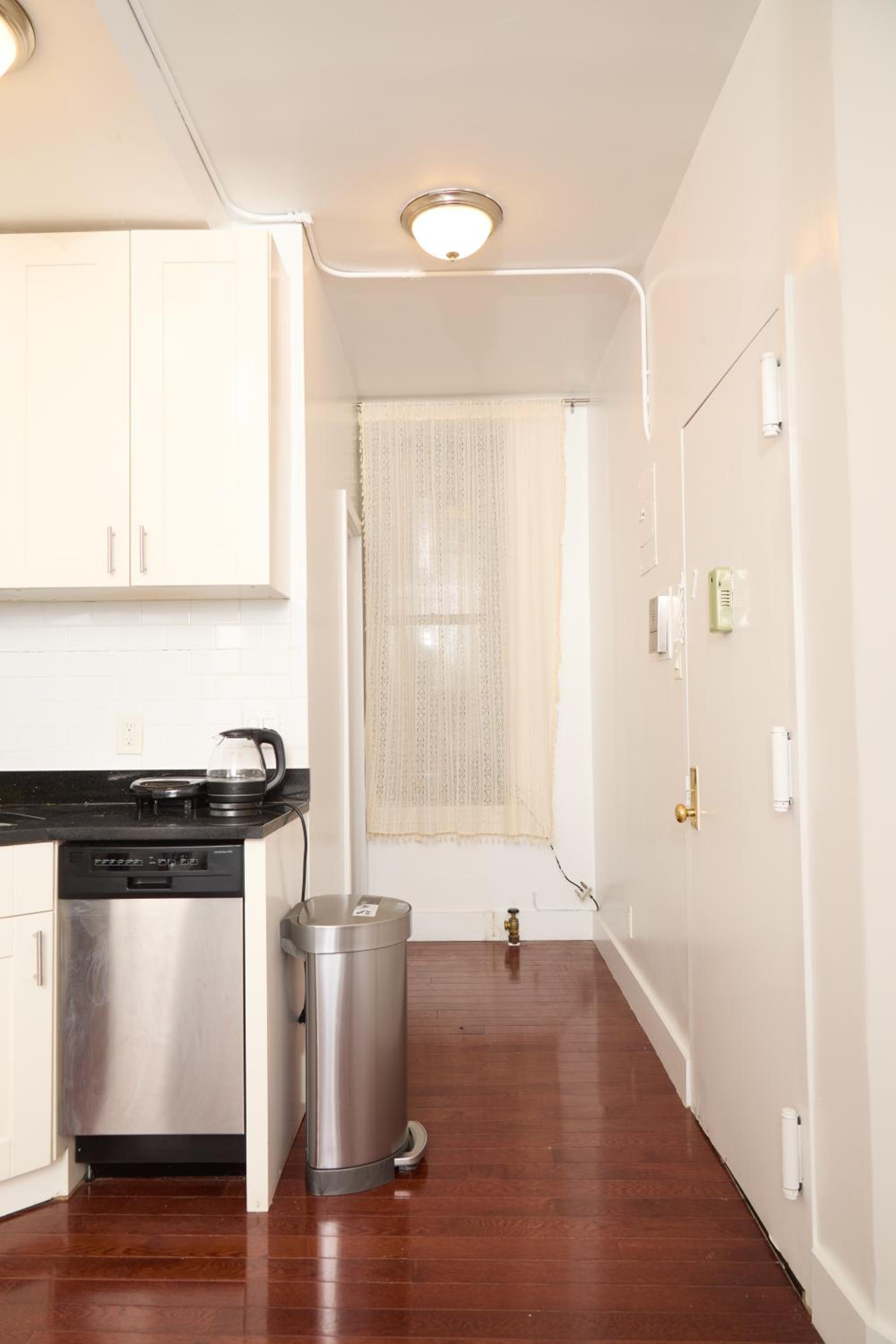 Private Loft in Hells Kitchen near Times Square