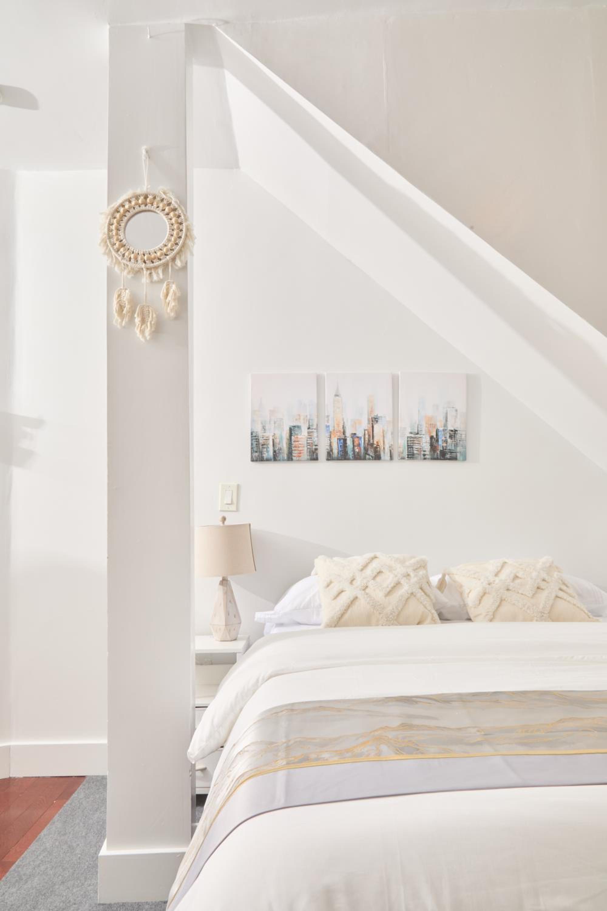 Private Loft in Hells Kitchen near Times Square