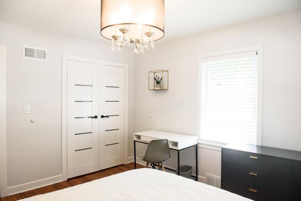 Peaceful home, walking distance to AHts downtown view 5